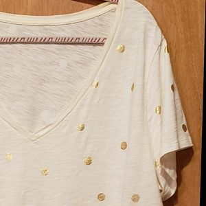 Old Navy cream T w/gold polka dots 2X